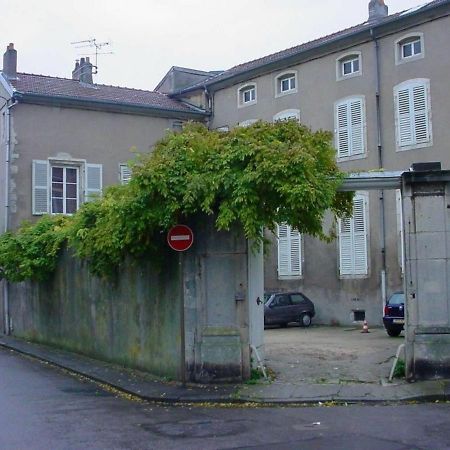 Appartement Historique Au Centre De Toul, Proche Cathedrale, Tous Services Inclus - Fr-1-584-74 Exterior foto