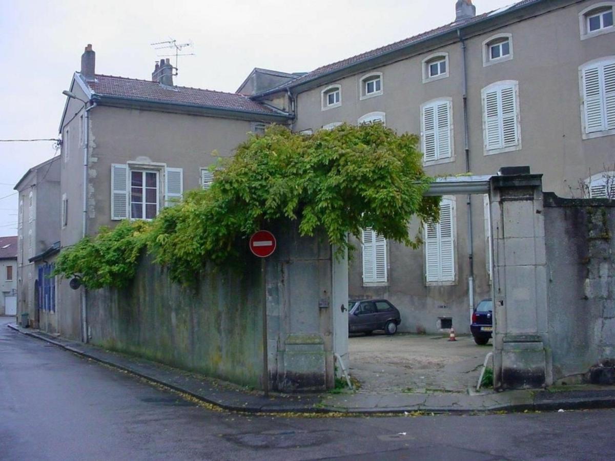 Appartement Historique Au Centre De Toul, Proche Cathedrale, Tous Services Inclus - Fr-1-584-74 Exterior foto